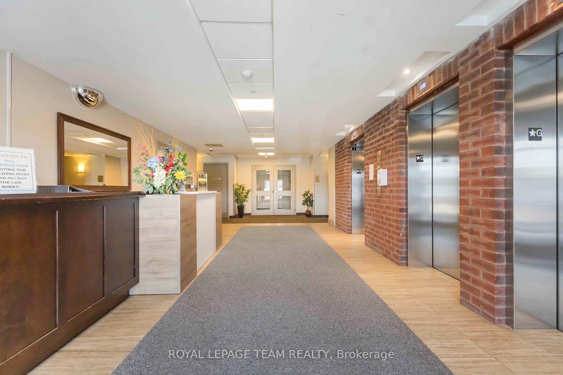 Photo 4 of Unit 406, 7325 Markham Road, Markham, Cedarwood — HOMEH