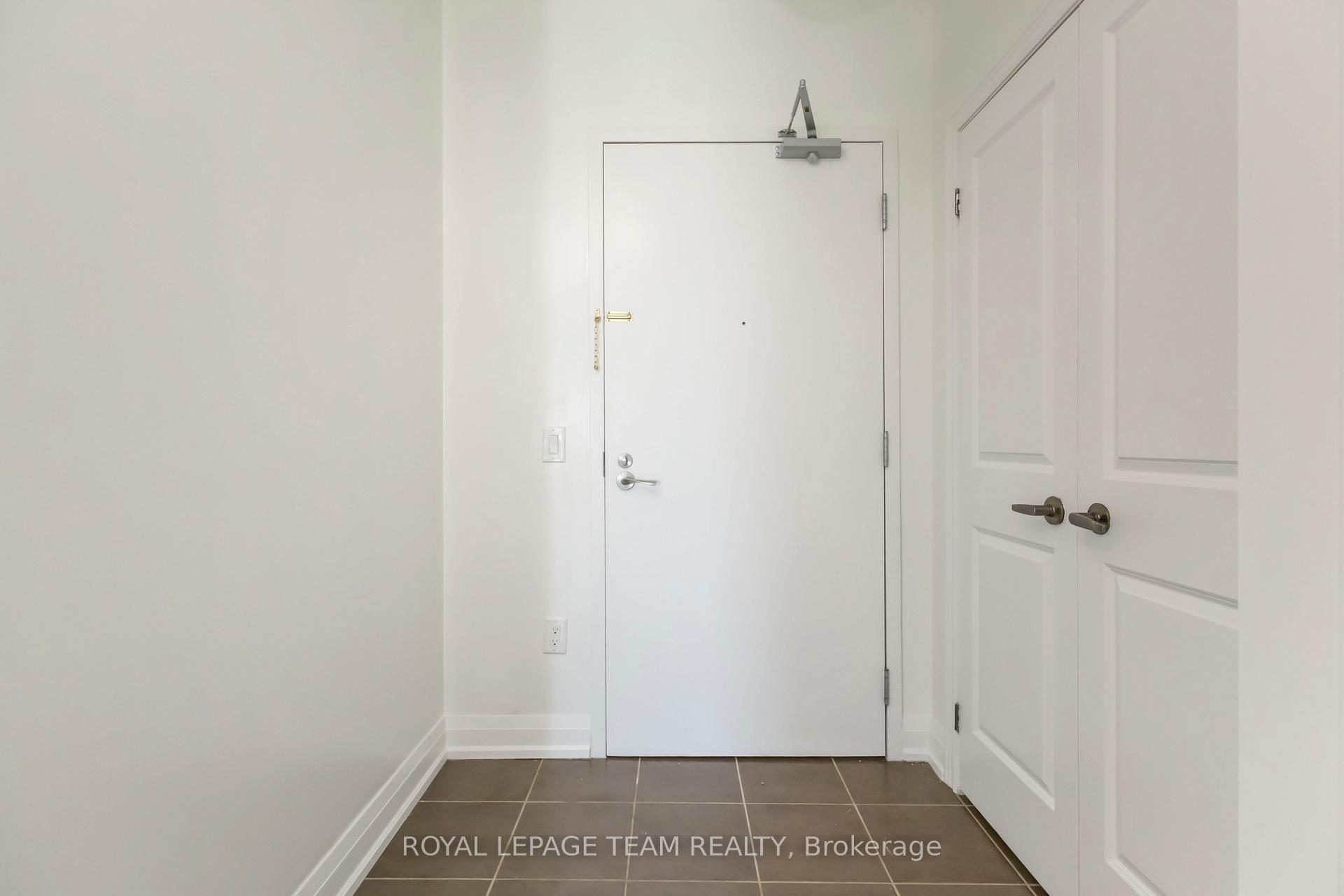Photo 6 of Unit 406, 7325 Markham Road, Markham, Cedarwood — HOMEH