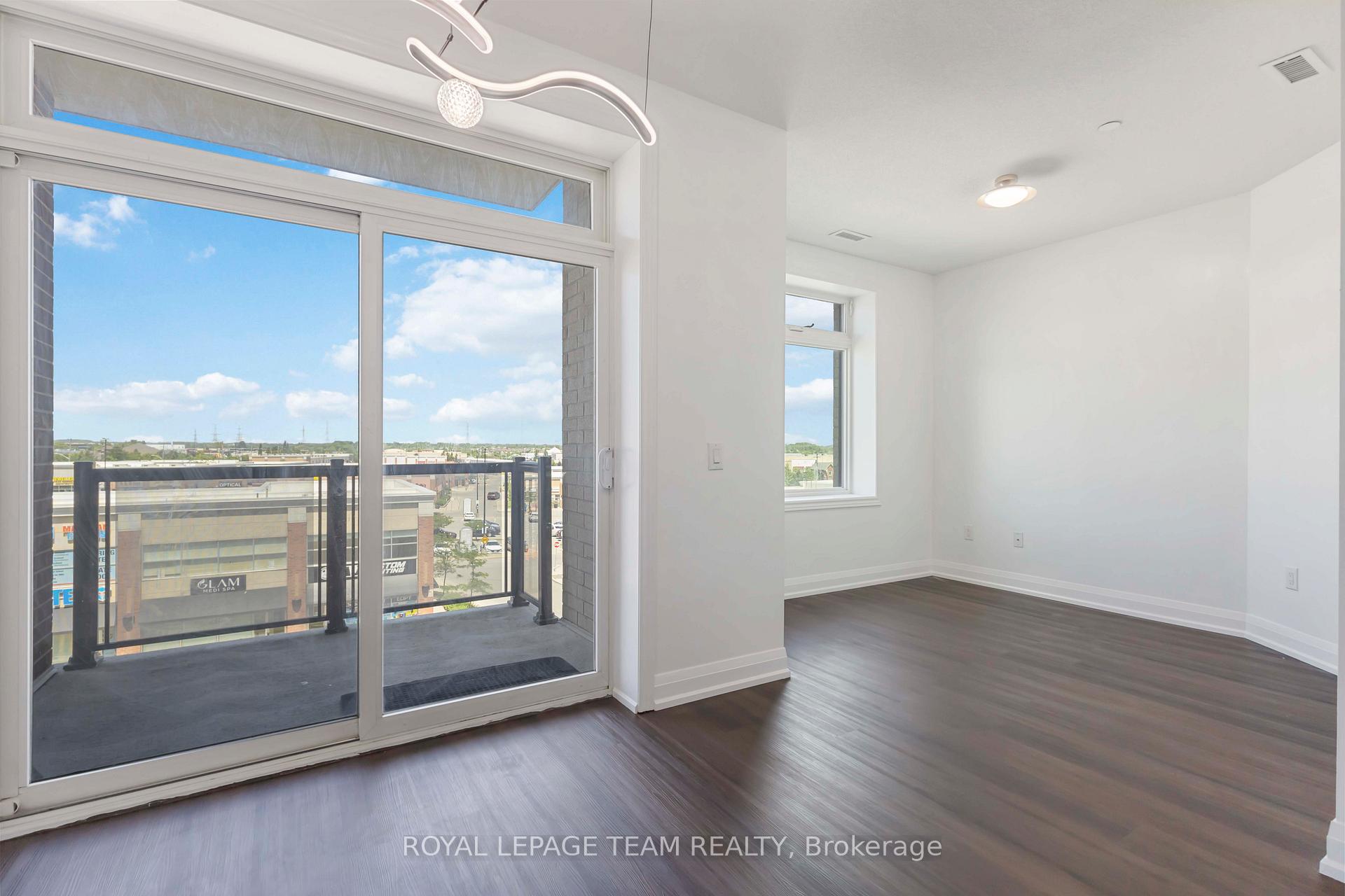 Photo 7 of Unit 406, 7325 Markham Road, Markham, Cedarwood — HOMEH
