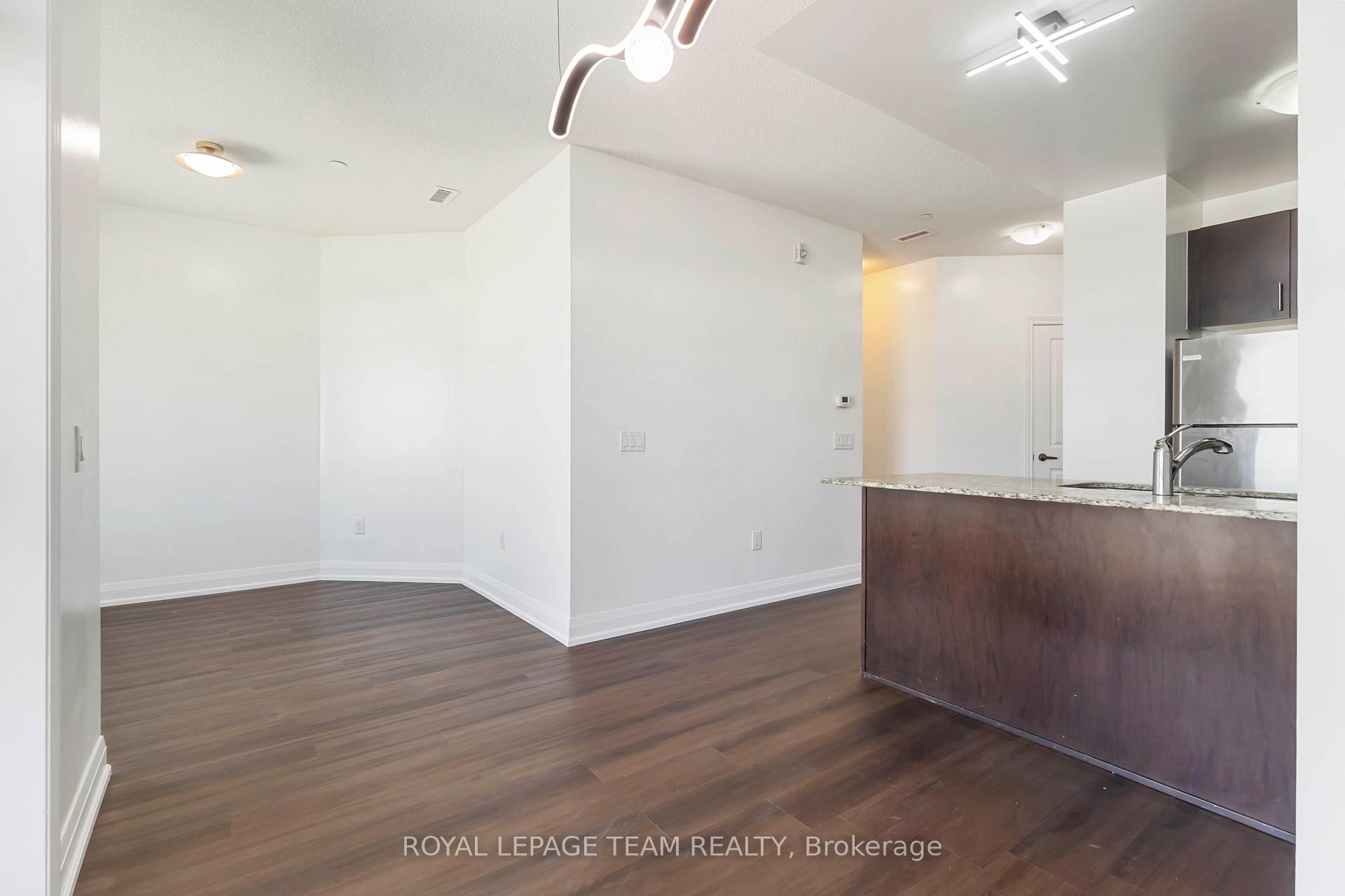 Photo 9 of Unit 406, 7325 Markham Road, Markham, Cedarwood — HOMEH