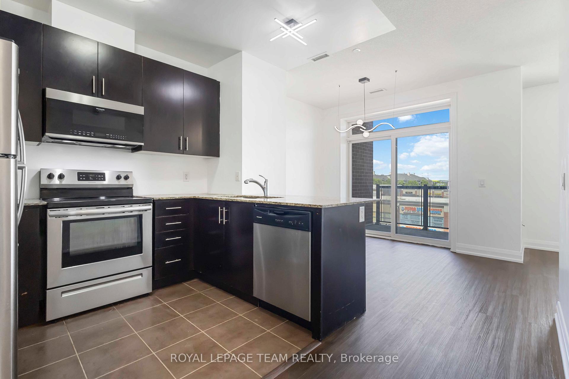 Photo 15 of Unit 406, 7325 Markham Road, Markham, Cedarwood — HOMEH