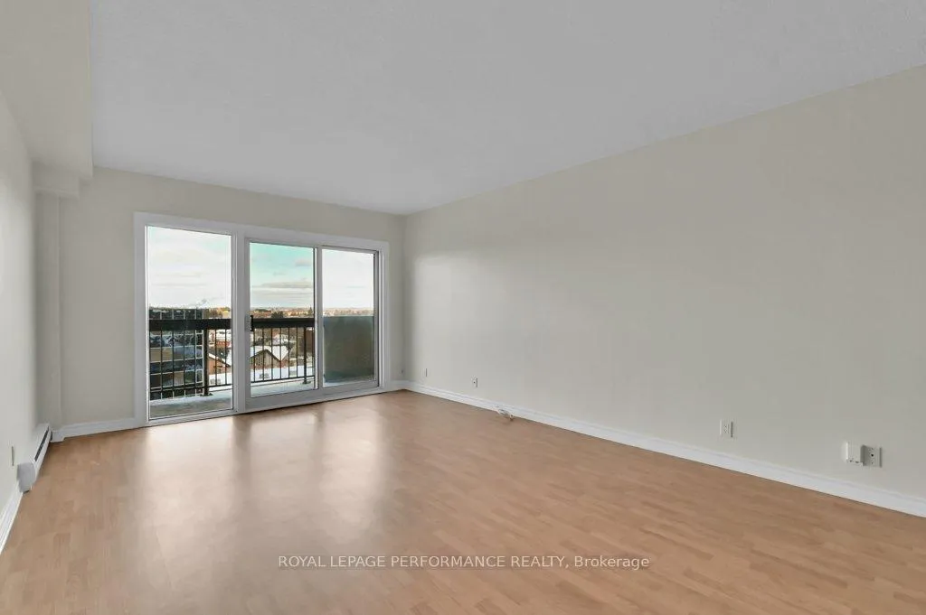Photo 15 of Unit 1010, 158 A McArthur Avenue, Ottawa, Vanier — HOMEH
