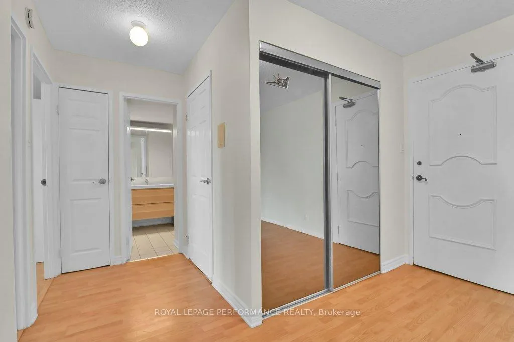 Photo 22 of Unit 1010, 158 A McArthur Avenue, Ottawa, Vanier — HOMEH