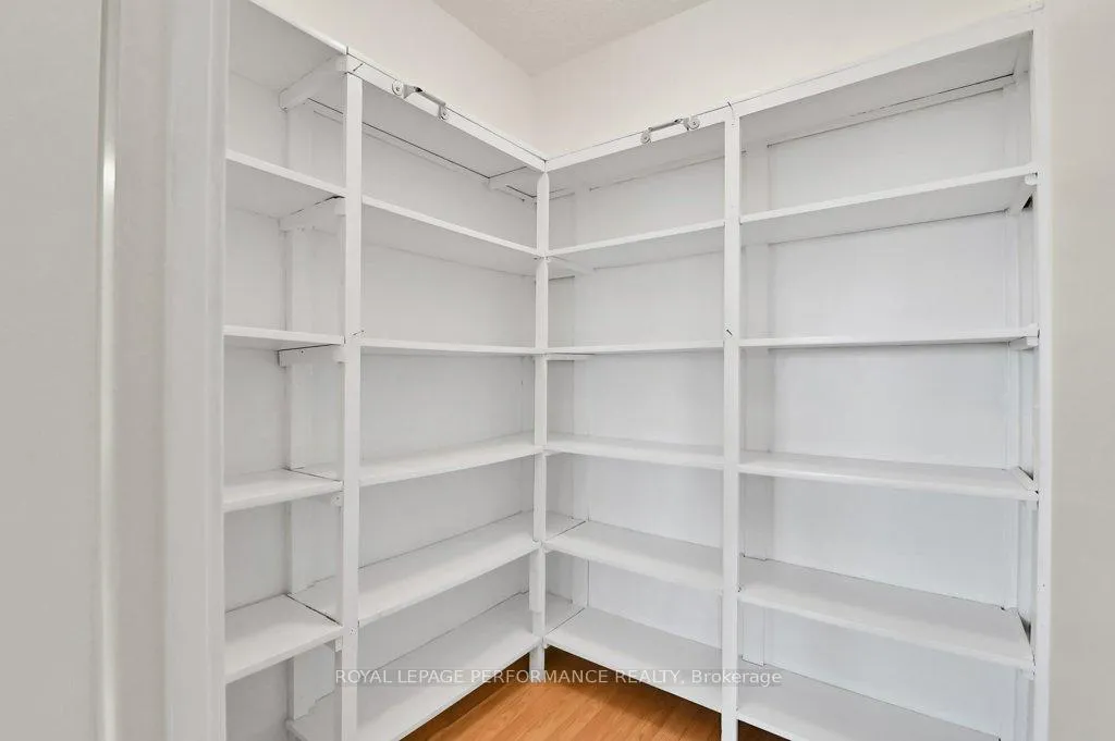 Photo 23 of Unit 1010, 158 A McArthur Avenue, Ottawa, Vanier — HOMEH
