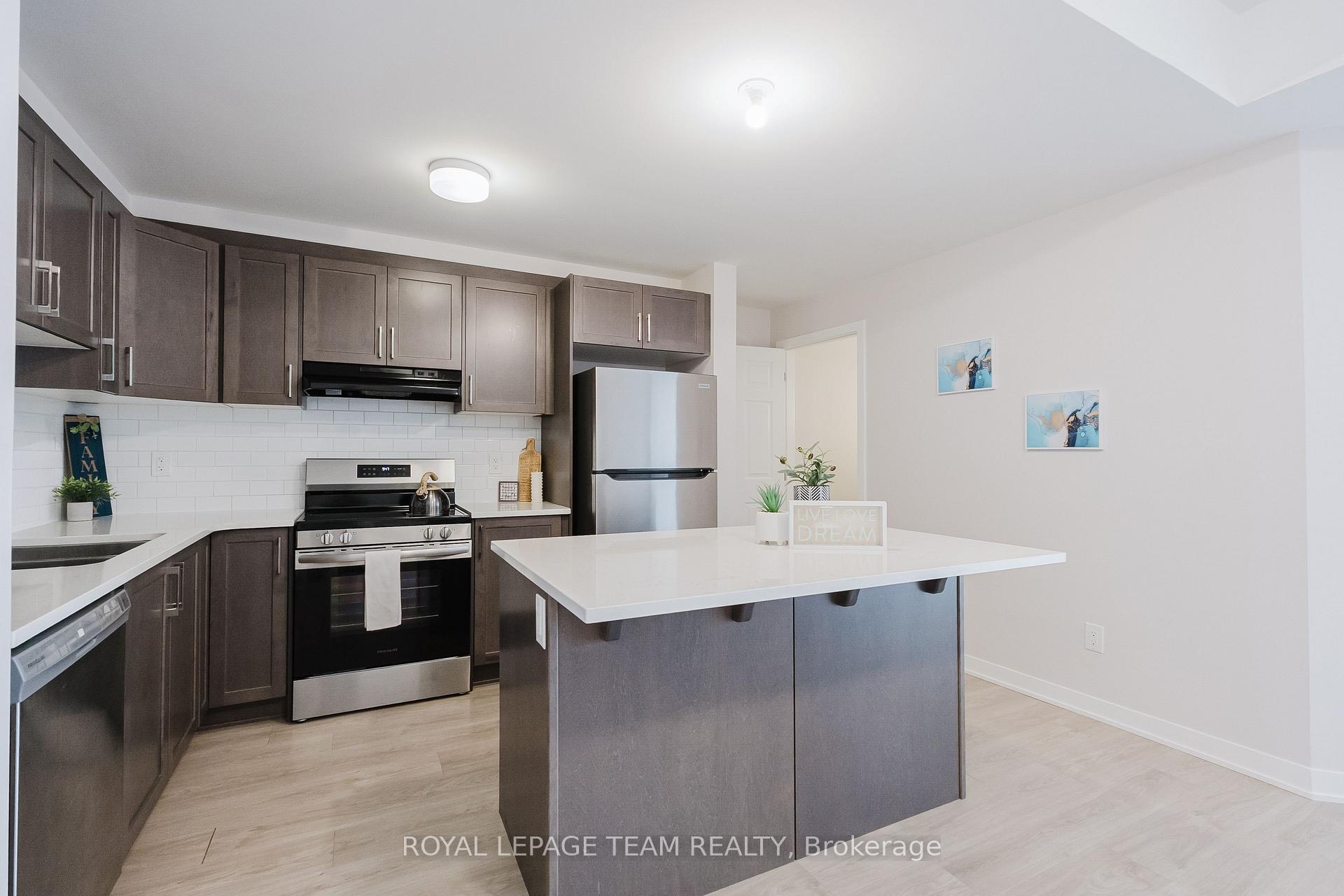 Photo 11 of 2025 Blossite Private, Ottawa, Barrhaven - Heritage Park — HOMEH