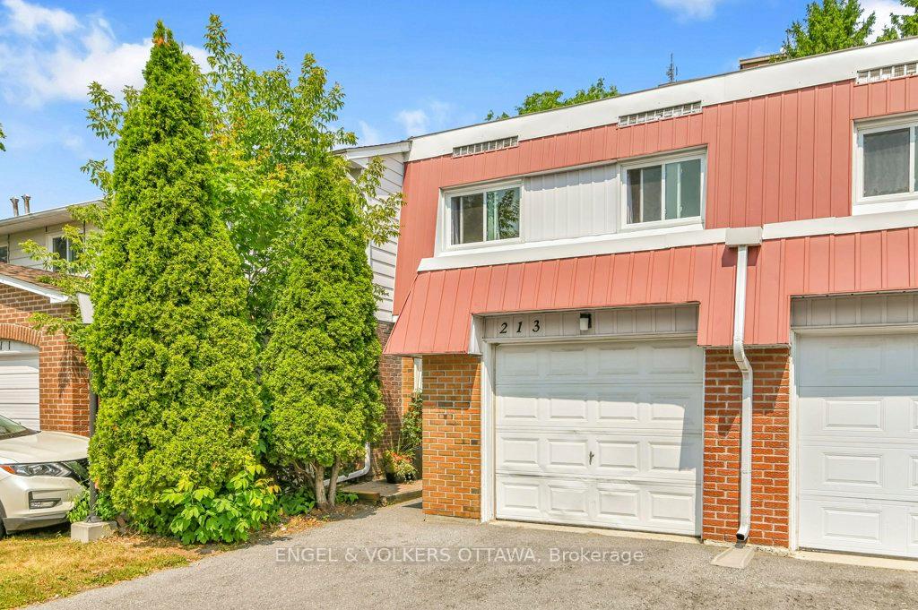 Photo 2 of Unit 107, 213 Romulus Private, Ottawa, Carson Meadows — HOMEH