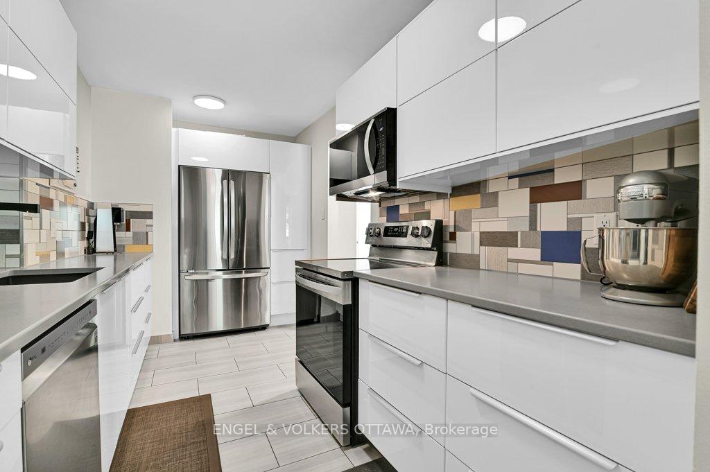 Photo 11 of Unit 107, 213 Romulus Private, Ottawa, Carson Meadows — HOMEH