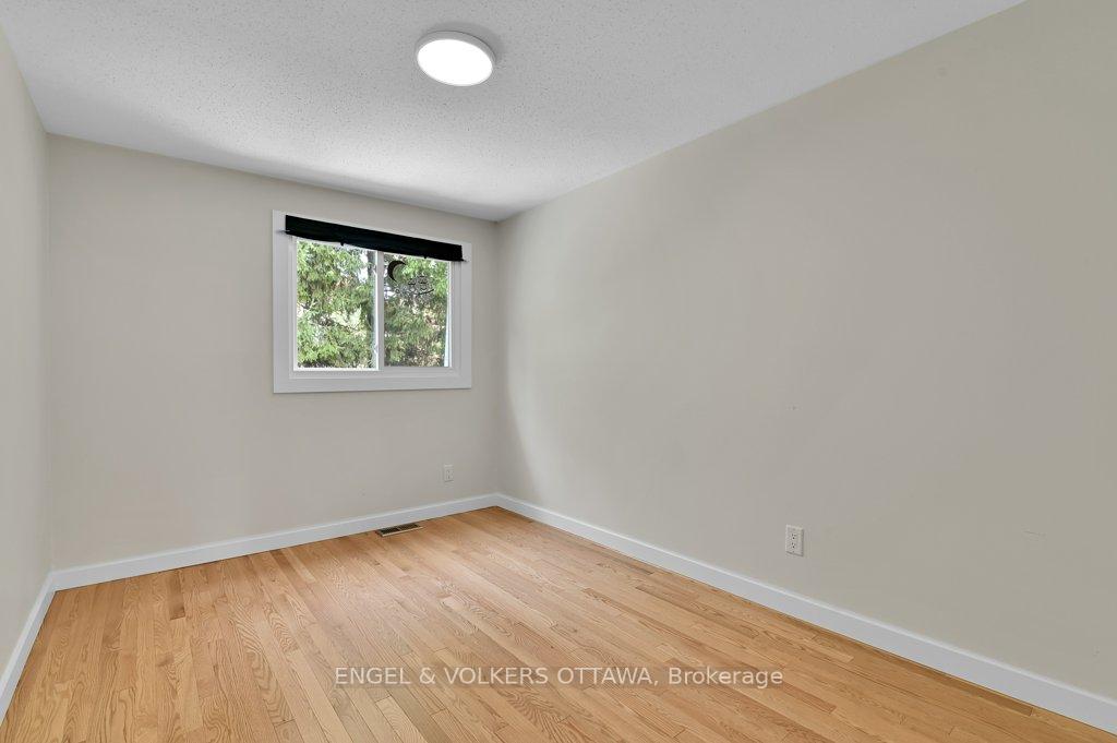 Photo 18 of Unit 107, 213 Romulus Private, Ottawa, Carson Meadows — HOMEH