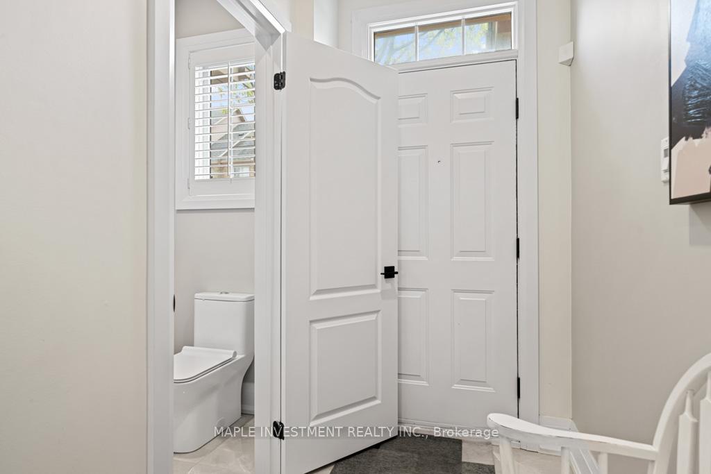 Photo 7 of Unit 11, 15 Pottery Place, Vaughan, East Woodbridge — HOMEH