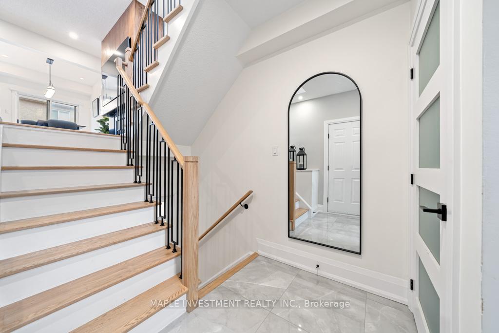 Photo 10 of Unit 11, 15 Pottery Place, Vaughan, East Woodbridge — HOMEH