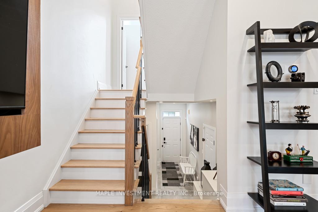 Photo 11 of Unit 11, 15 Pottery Place, Vaughan, East Woodbridge — HOMEH