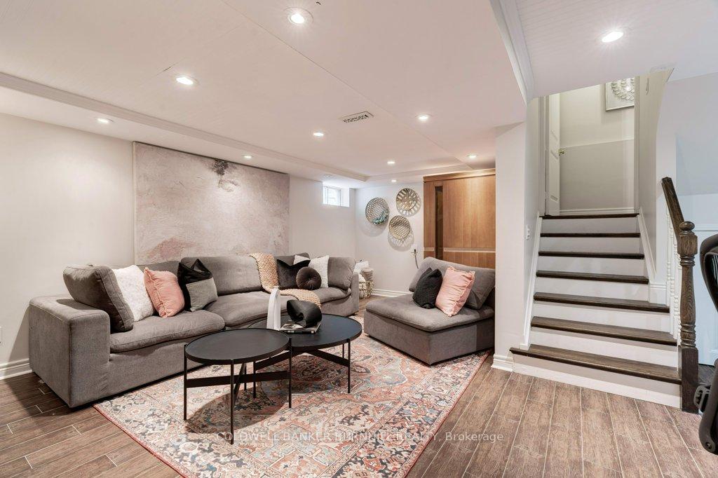 Photo 37 of Unit 15, 800 Upper Paradise Road, Hamilton, Gurnett — HOMEH
