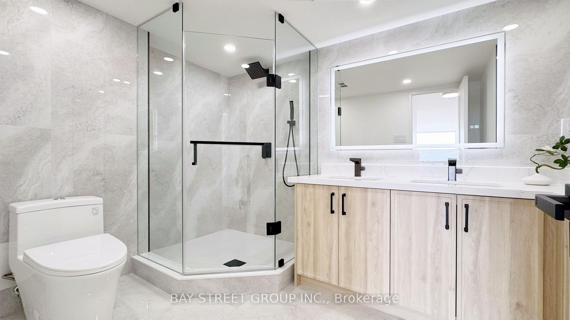 Photo 17 of Unit 1509, 1 Clark Avenue W, Vaughan, Crestwood-Springfarm-Yorkhill — HOMEH