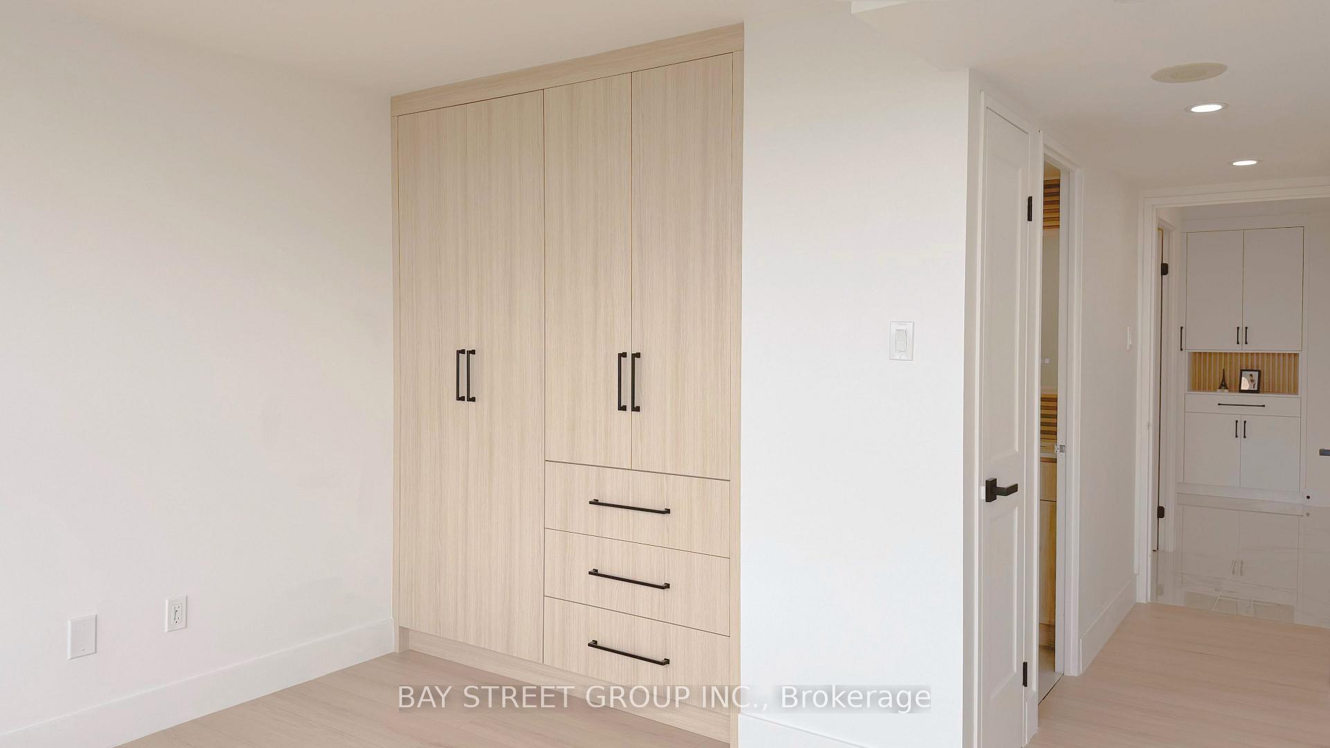 Photo 21 of Unit 1509, 1 Clark Avenue W, Vaughan, Crestwood-Springfarm-Yorkhill — HOMEH