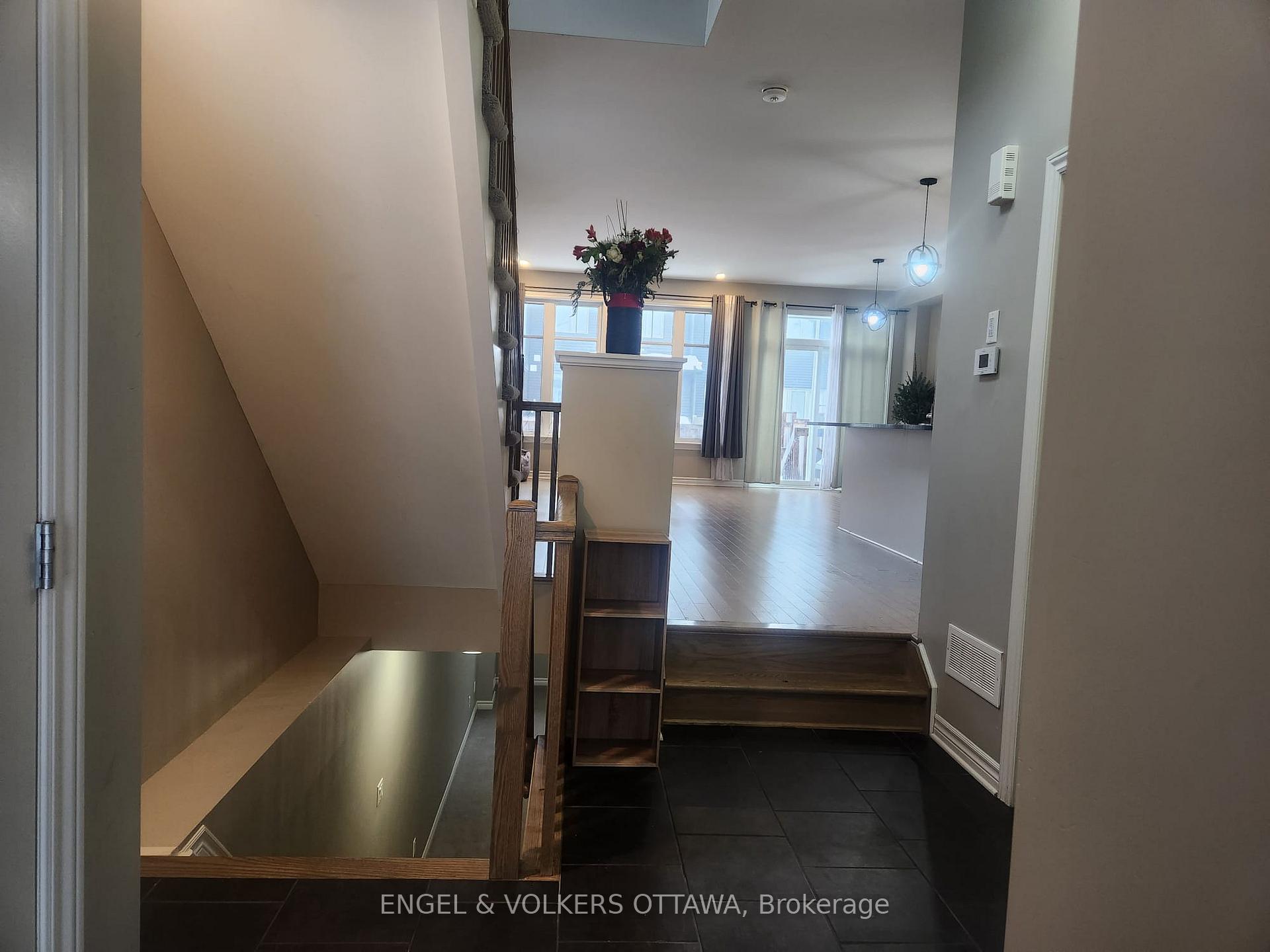 Photo 3 of 134 Lavatera Street, Ottawa, Blossom Park/Kemp Park/Findlay Creek — HOMEH