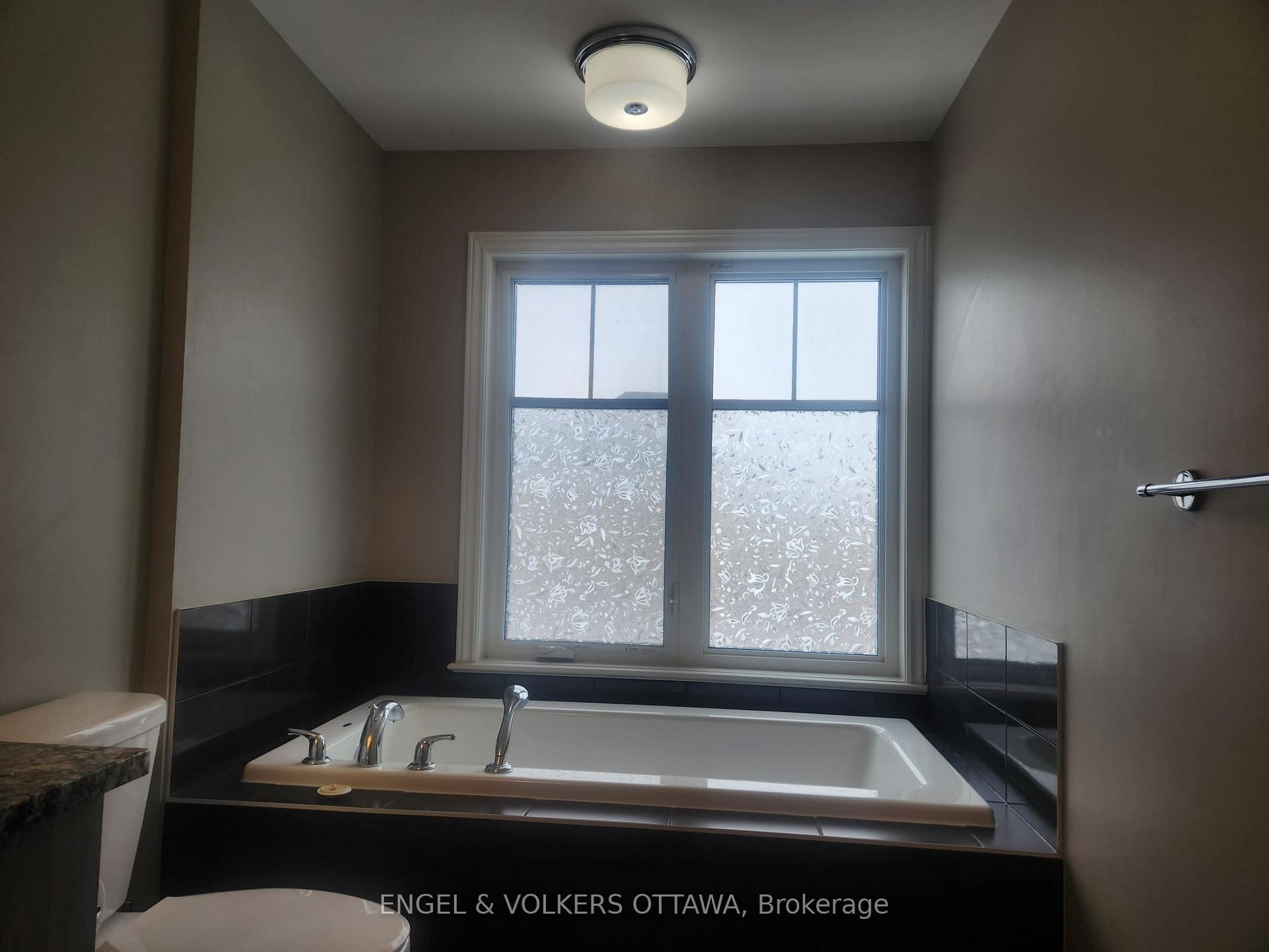 Photo 14 of 134 Lavatera Street, Ottawa, Blossom Park/Kemp Park/Findlay Creek — HOMEH