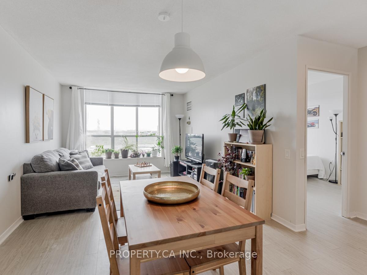 Photo 12 of Unit 1006, 21 Overlea Boulevard, Toronto, Thorncliffe Park — HOMEH
