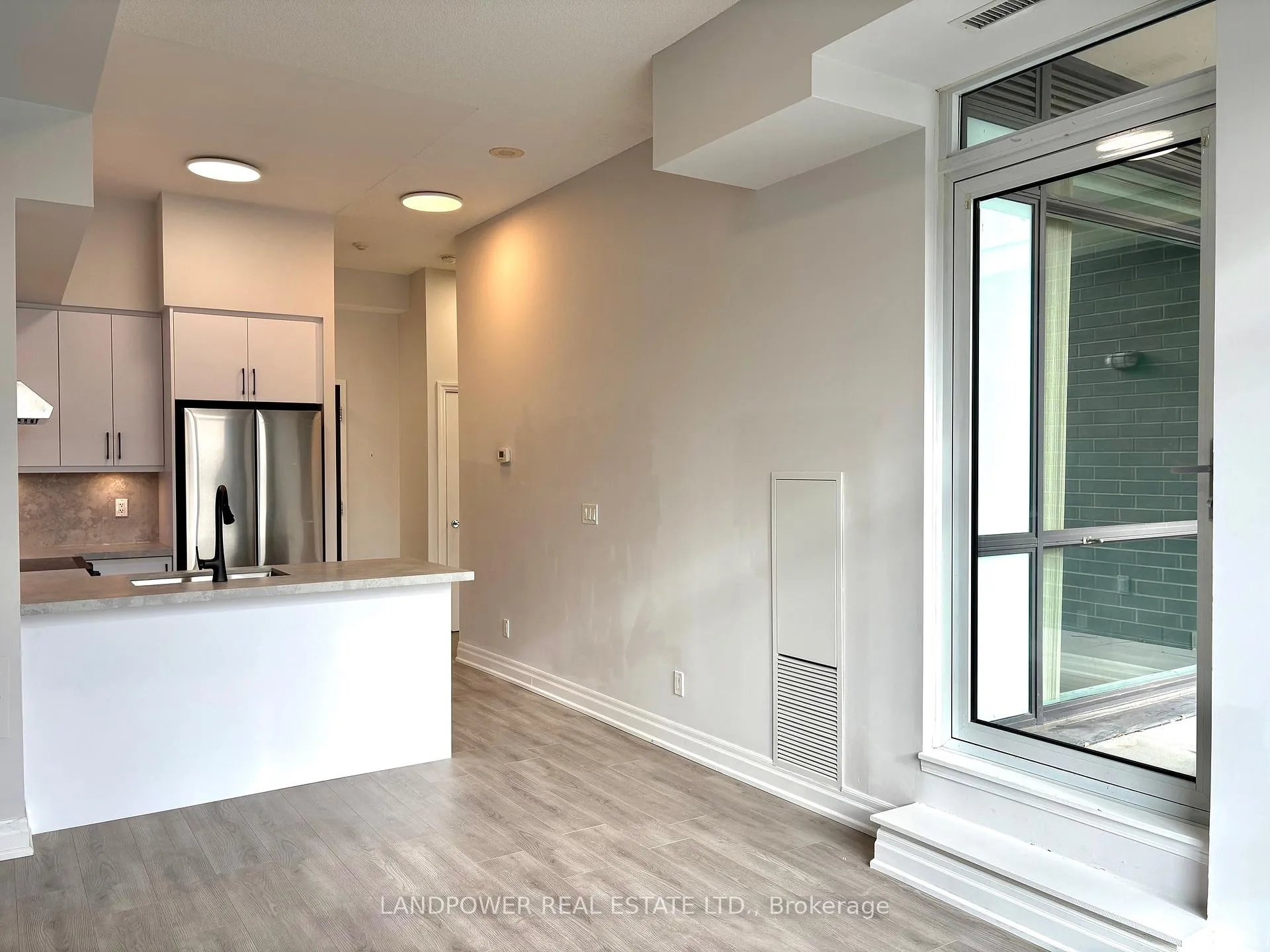 Photo 13 of Unit 201, 8130 Birchmount Road, Markham, Unionville — HOMEH