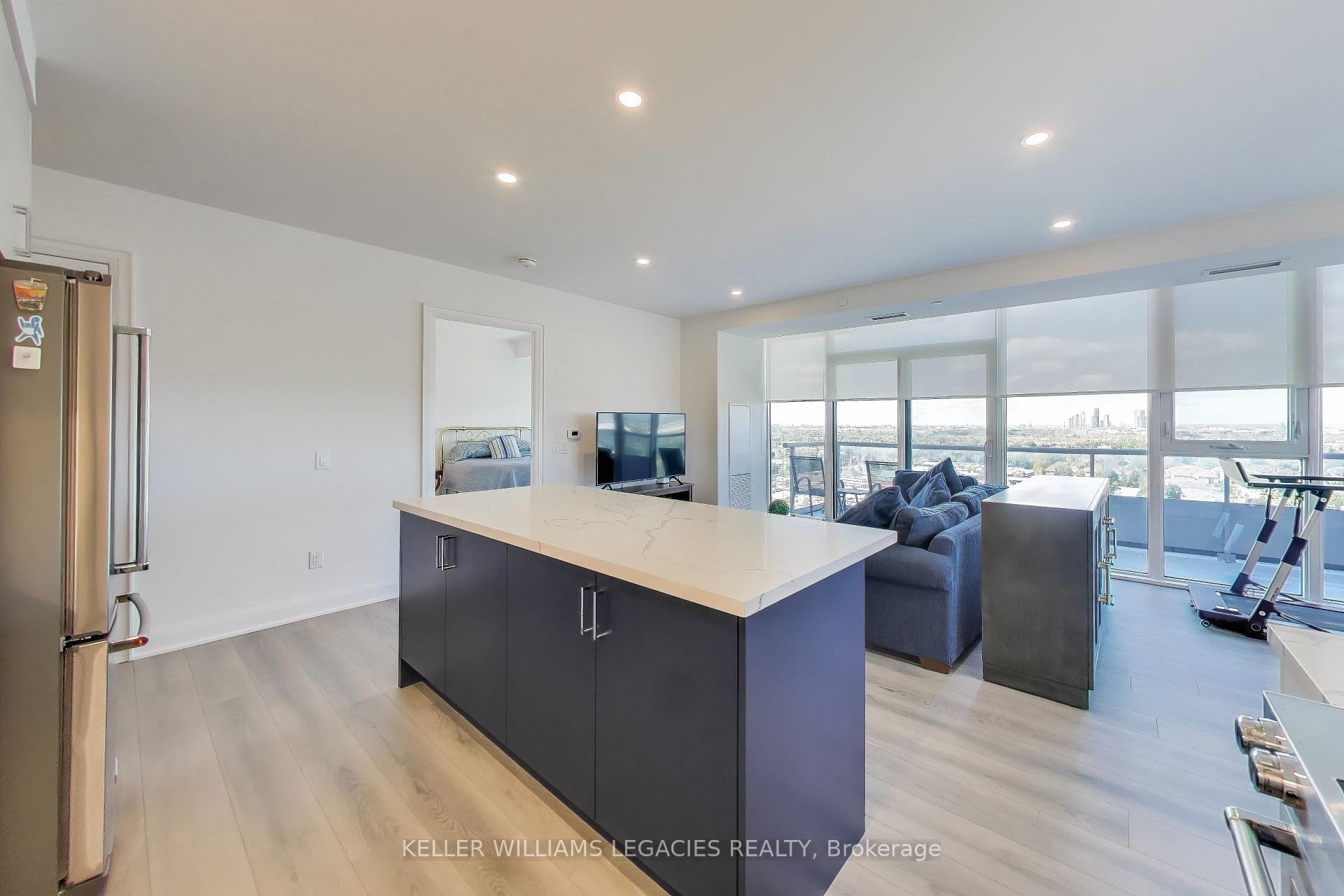 Photo 12 of Unit 1405, 10 Gatineau Drive, Vaughan, Beverley Glen — HOMEH