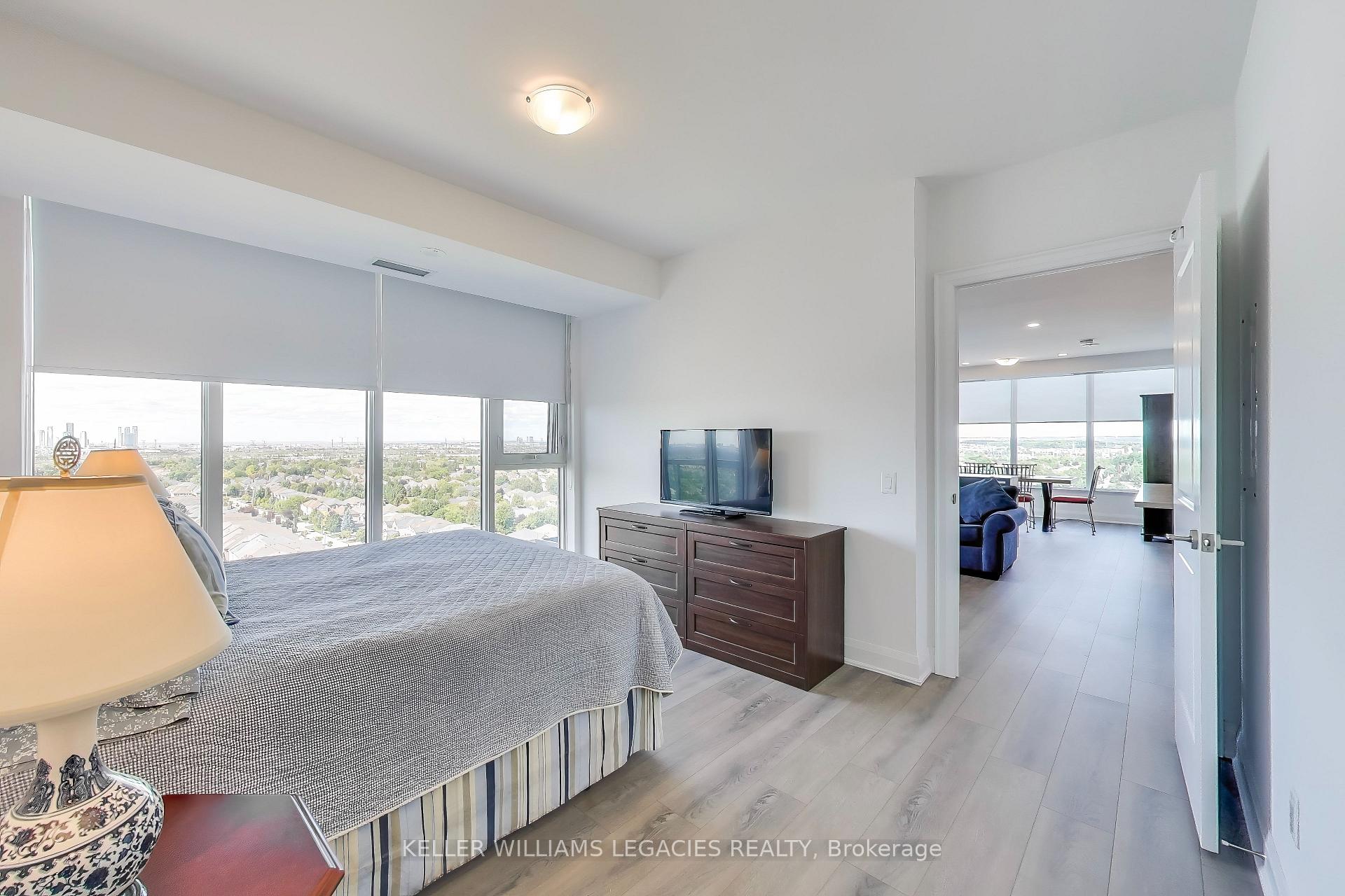 Photo 15 of Unit 1405, 10 Gatineau Drive, Vaughan, Beverley Glen — HOMEH