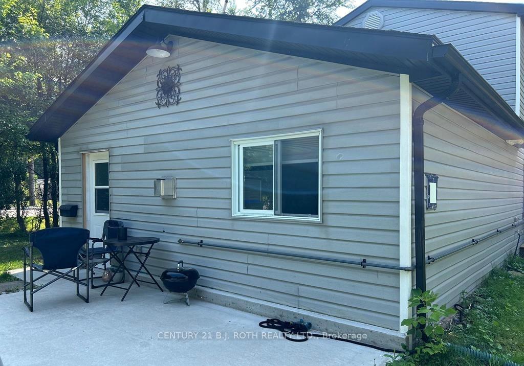 Photo 4 of Unit #2, 53 Collins Street, Collingwood — HOMEH
