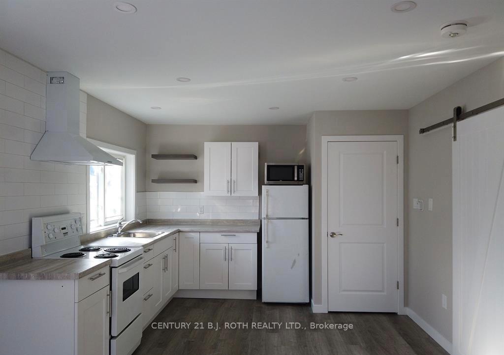 Photo 3 of Unit #2, 53 Collins Street, Collingwood — HOMEH
