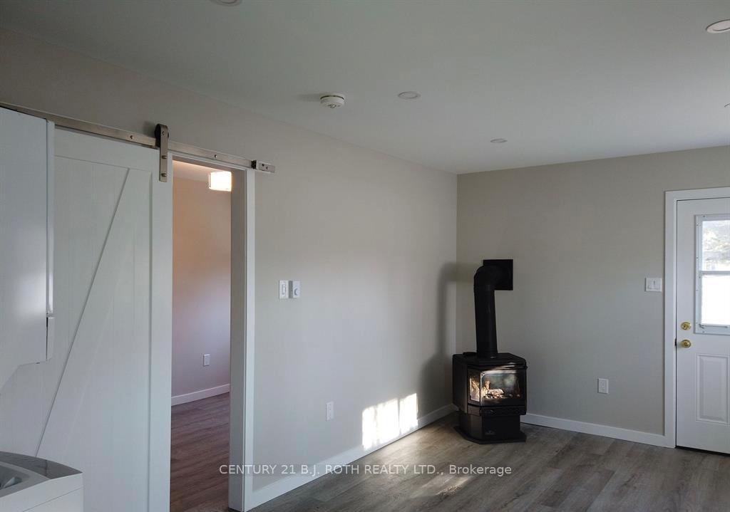 Photo 10 of Unit #2, 53 Collins Street, Collingwood — HOMEH