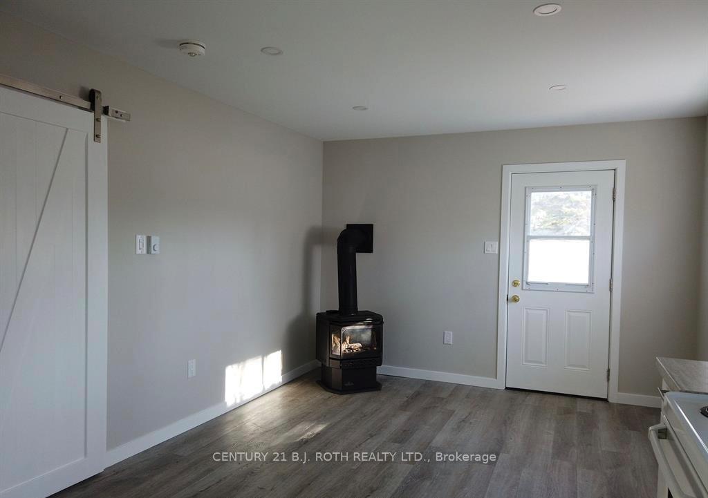 Photo 12 of Unit #2, 53 Collins Street, Collingwood — HOMEH
