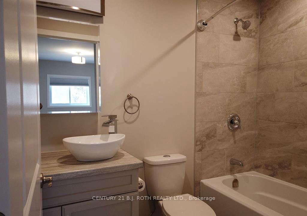 Photo 15 of Unit #2, 53 Collins Street, Collingwood — HOMEH