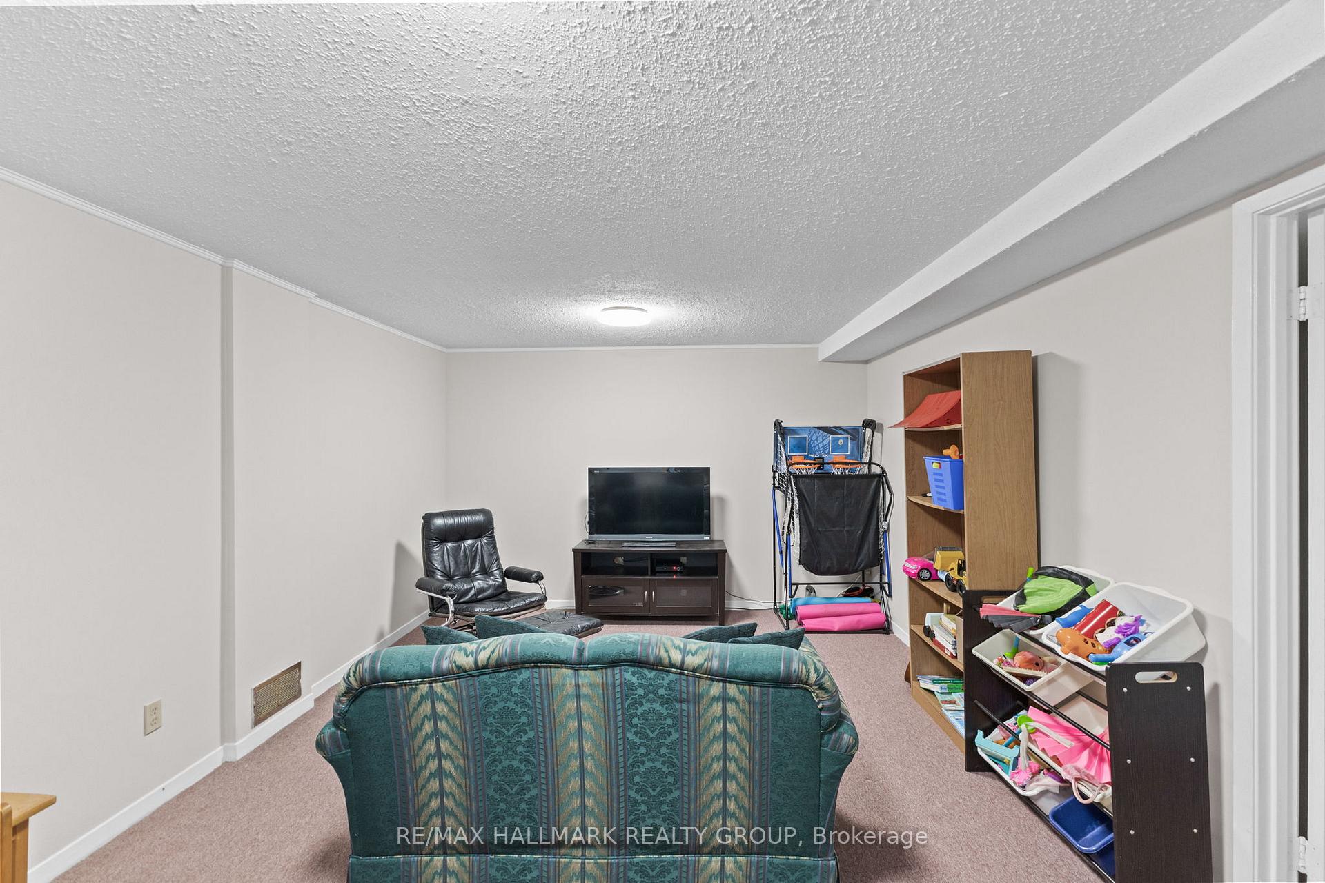 Photo 26 of Unit 43, 3555 Downpatrick Road, Ottawa, Windsor Park Village — HOMEH