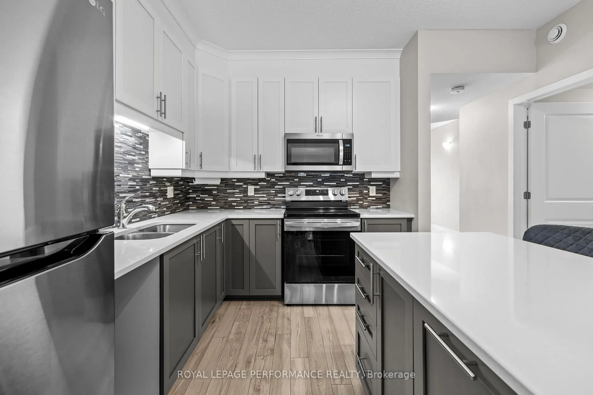 Photo 12 of Unit 404, 99 St Moritz Trail, Embrun — HOMEH