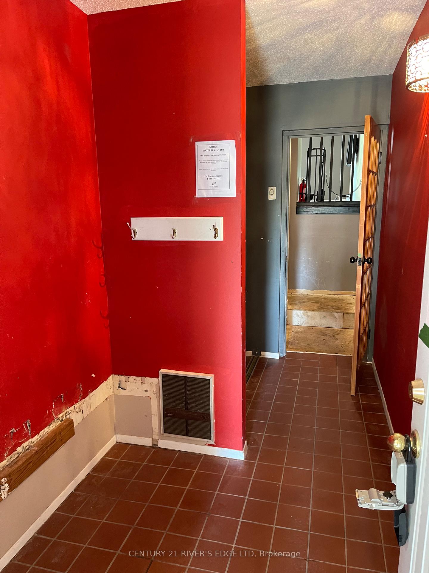 Photo 3 of Unit 117, 3445 Uplands Drive, Ottawa, Hunt Club — HOMEH