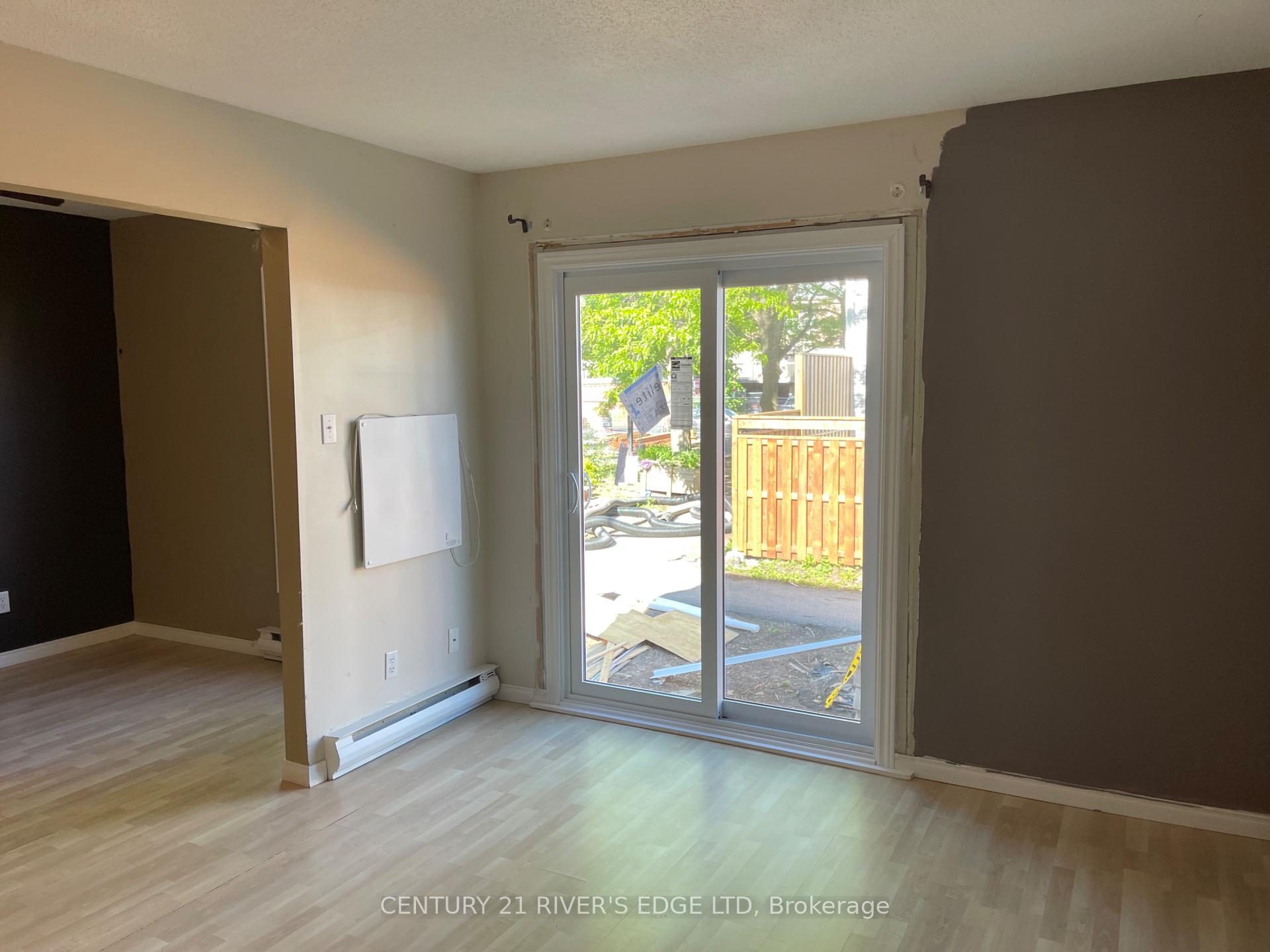 Photo 10 of Unit 117, 3445 Uplands Drive, Ottawa, Hunt Club — HOMEH