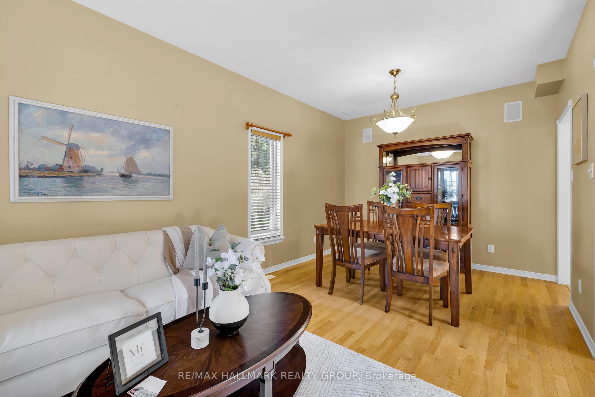 Photo 5 of 1087 Rocky Harbour Crescent, Ottawa, Riverside South/Gloucester Glen — HOMEH