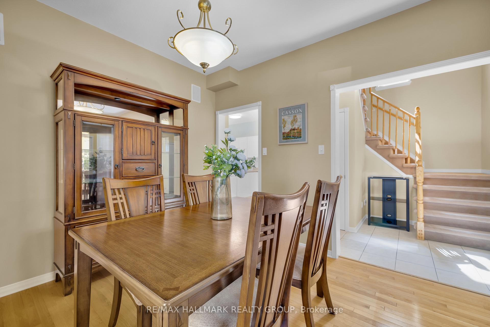 Photo 7 of 1087 Rocky Harbour Crescent, Ottawa, Riverside South/Gloucester Glen — HOMEH