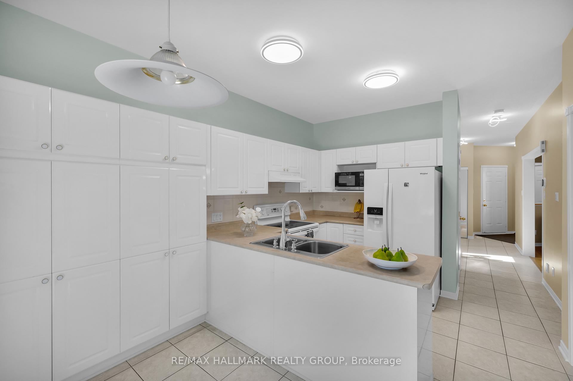 Photo 12 of 1087 Rocky Harbour Crescent, Ottawa, Riverside South/Gloucester Glen — HOMEH