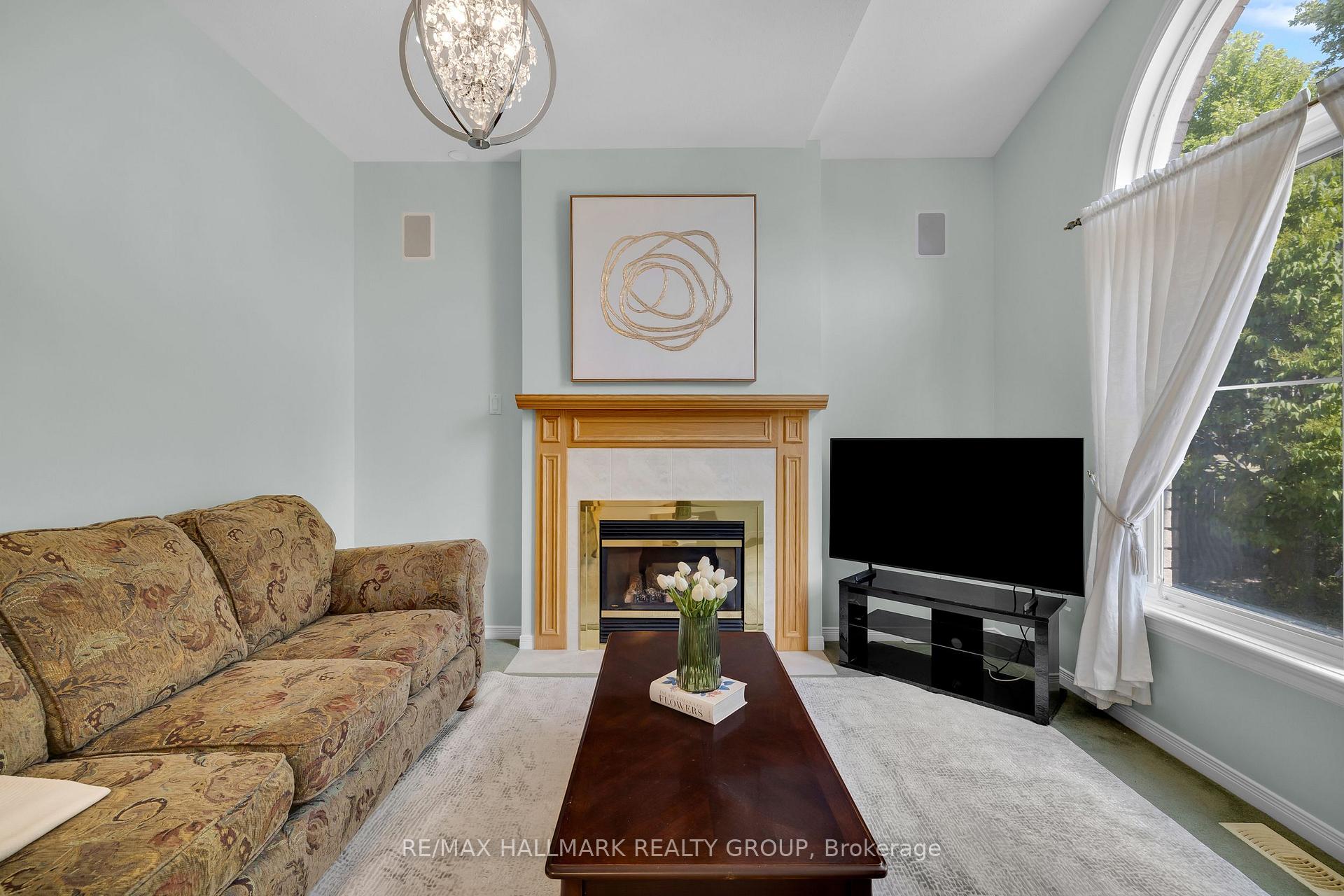 Photo 20 of 1087 Rocky Harbour Crescent, Ottawa, Riverside South/Gloucester Glen — HOMEH