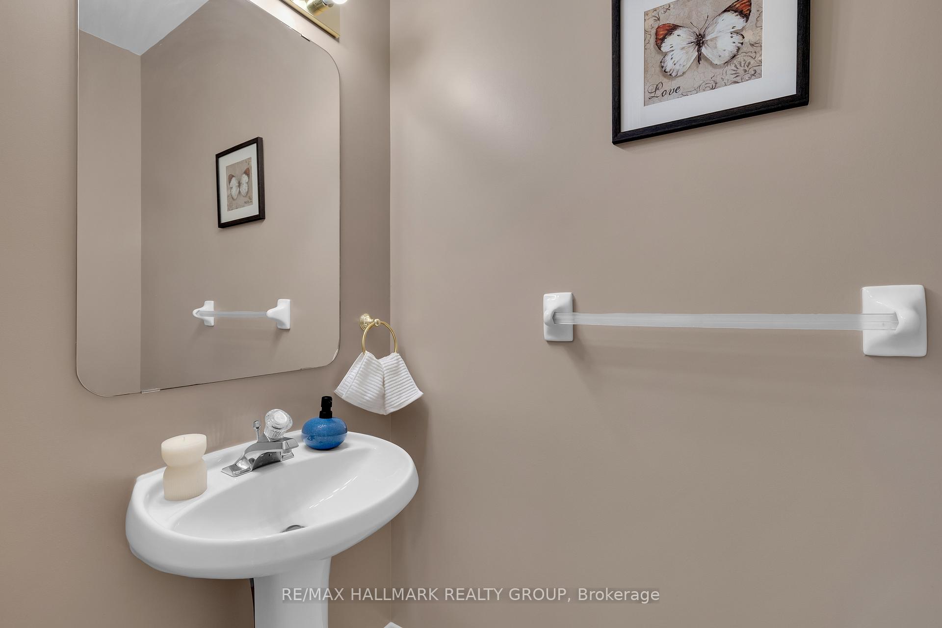 Photo 21 of 1087 Rocky Harbour Crescent, Ottawa, Riverside South/Gloucester Glen — HOMEH