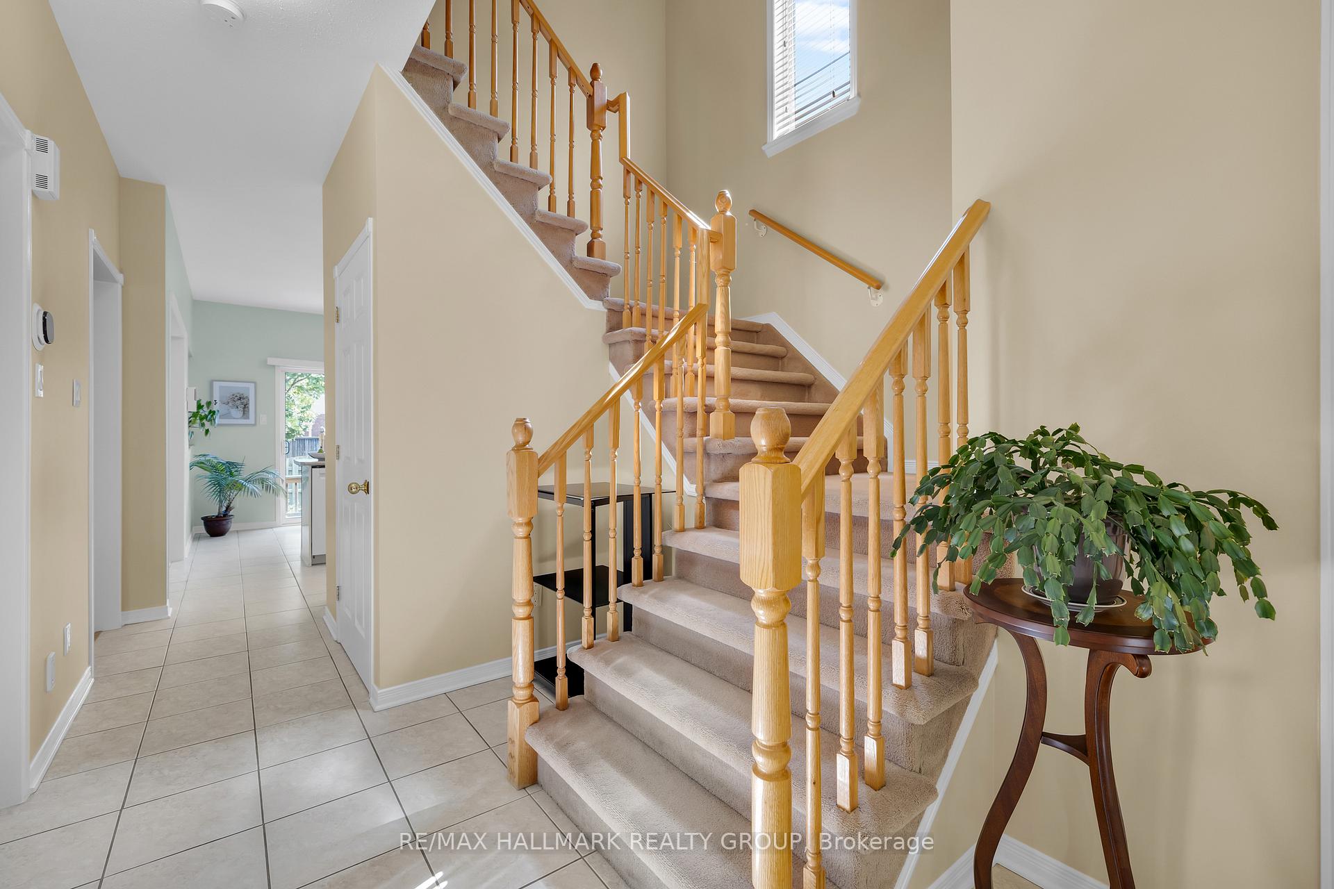 Photo 22 of 1087 Rocky Harbour Crescent, Ottawa, Riverside South/Gloucester Glen — HOMEH