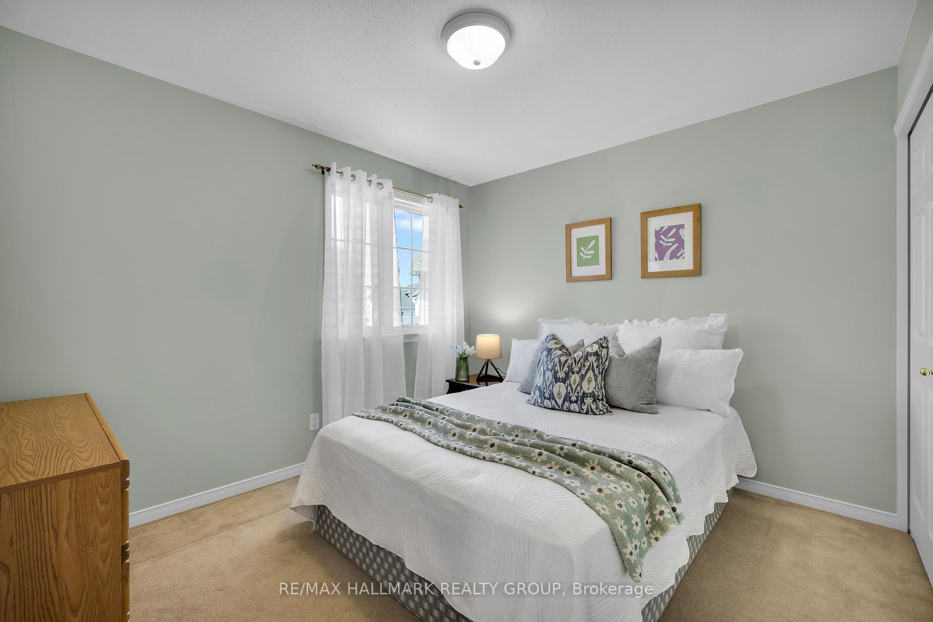 Photo 31 of 1087 Rocky Harbour Crescent, Ottawa, Riverside South/Gloucester Glen — HOMEH