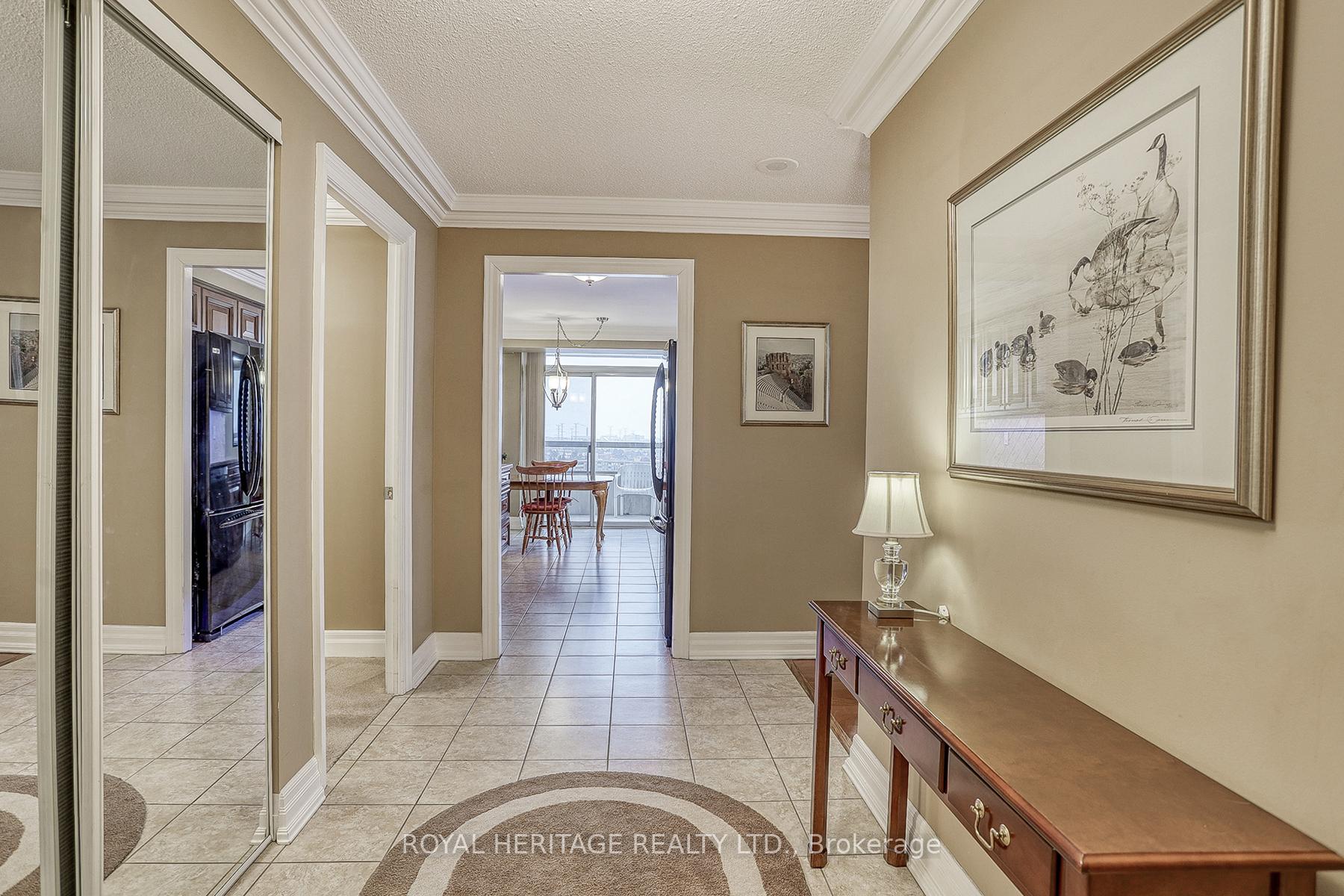 Photo 5 of Unit 1112, 1000 The Esplanade N, Pickering, Town Centre — HOMEH