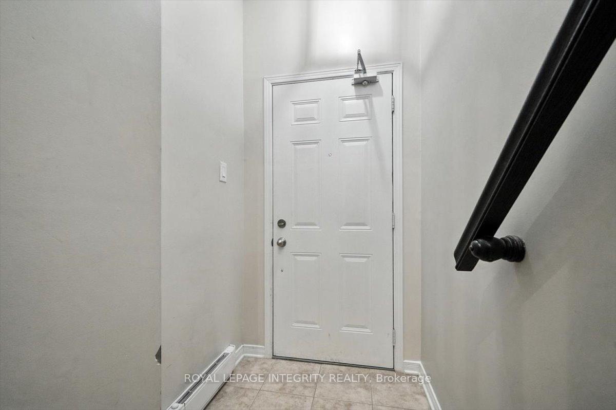 Photo 4 of 66 Sternes Private, Ottawa, Springridge/East Village — HOMEH