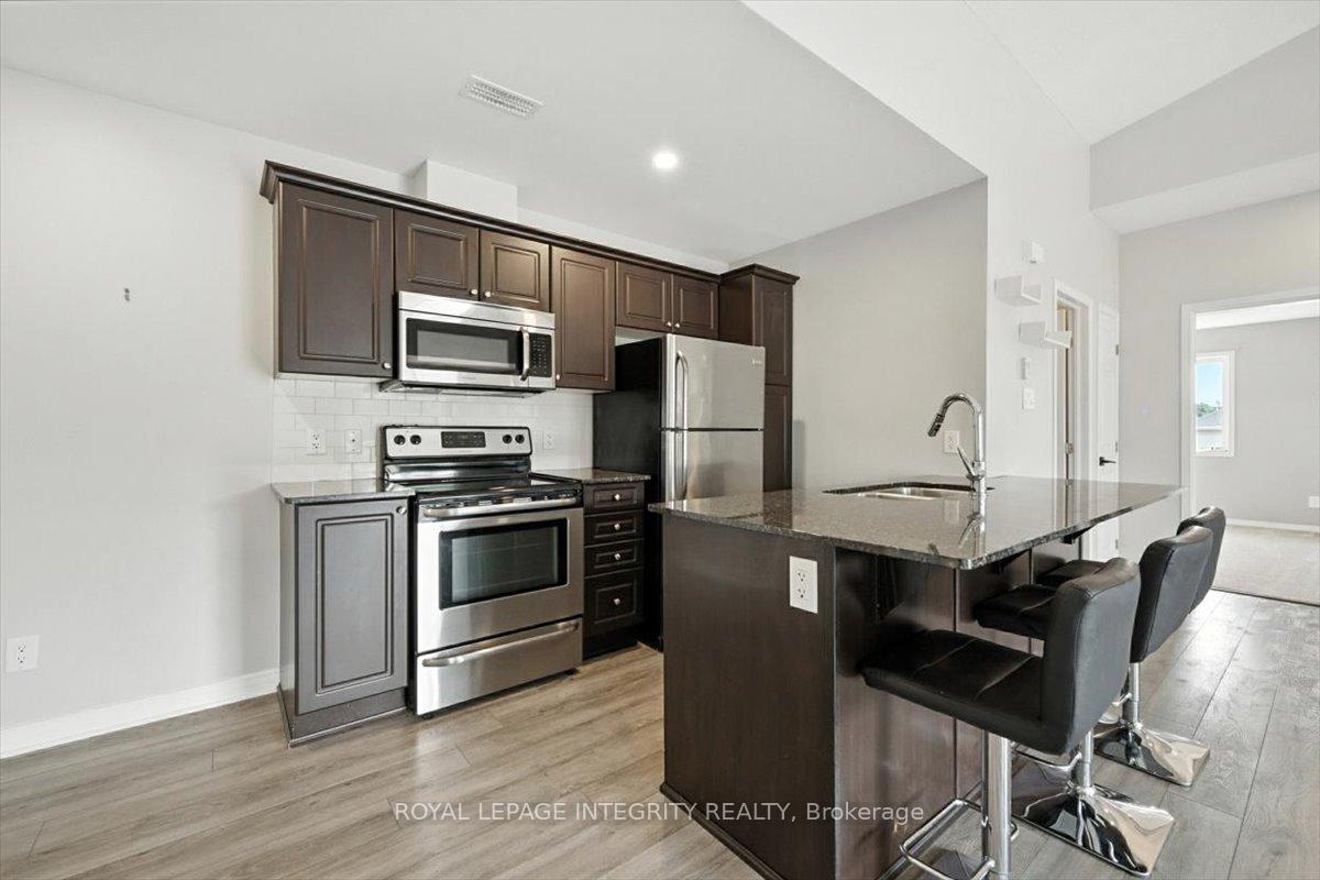 Photo 5 of 66 Sternes Private, Ottawa, Springridge/East Village — HOMEH