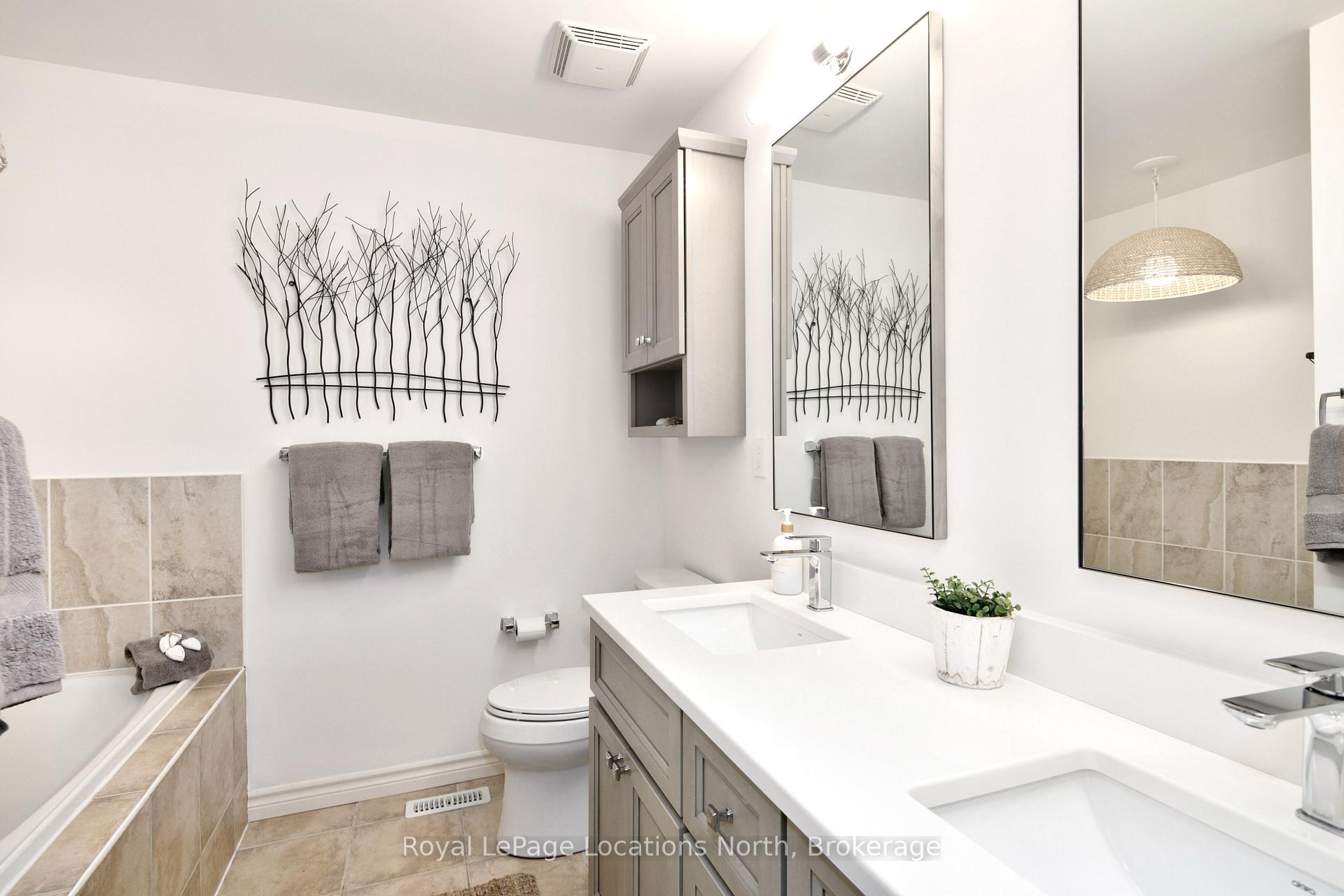 Photo 25 of 64 Joseph Trail, Collingwood — HOMEH