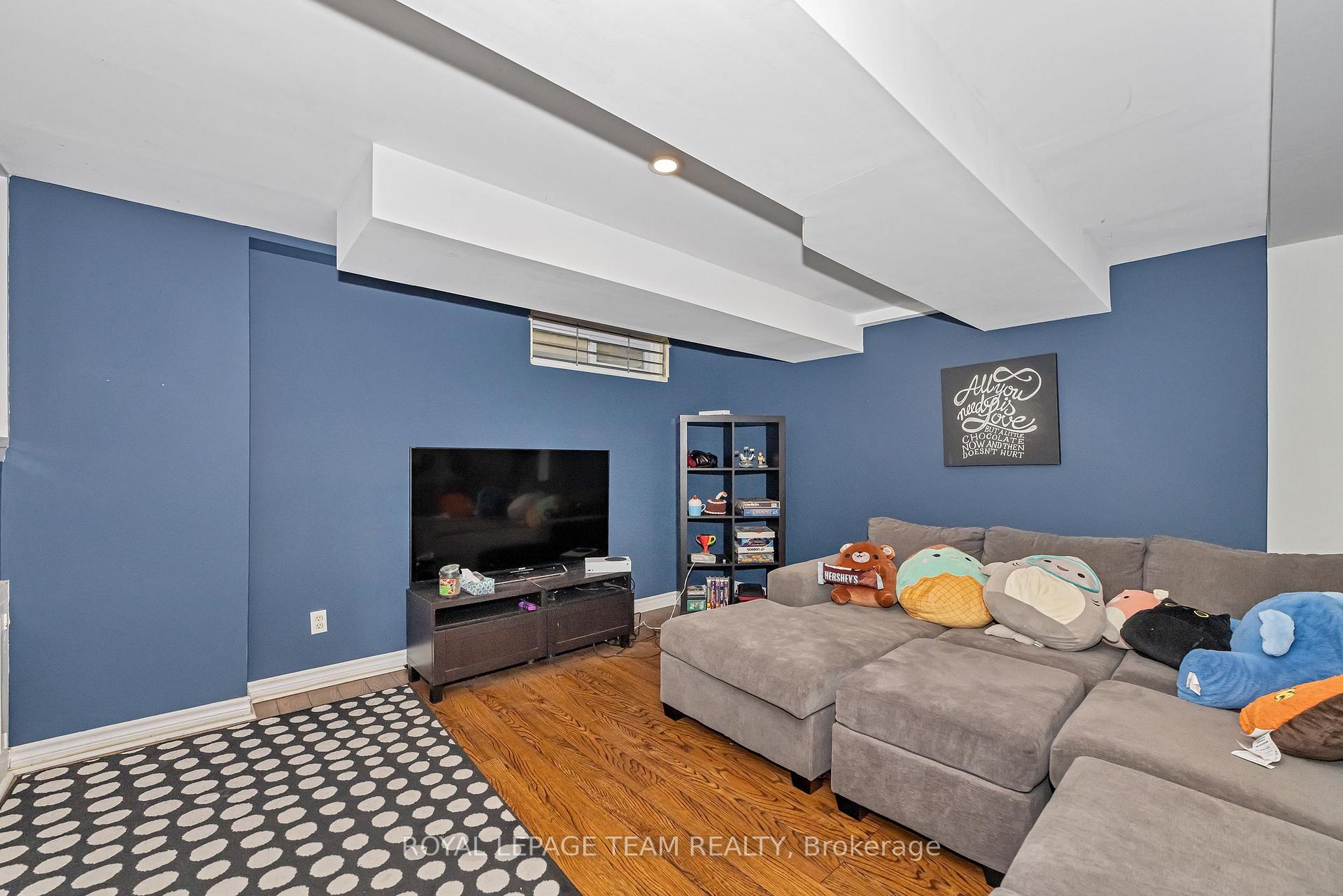Photo 29 of 1397 Cedarcroft Crescent, Ottawa, Pineview — HOMEH