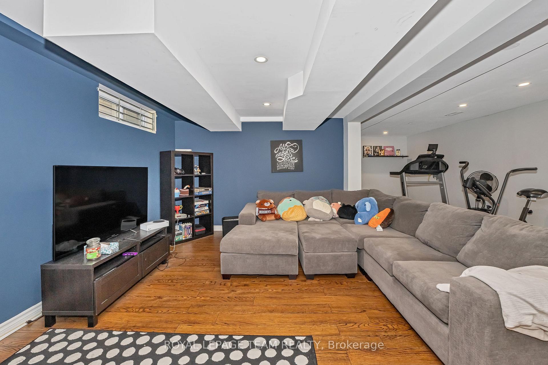 Photo 32 of 1397 Cedarcroft Crescent, Ottawa, Pineview — HOMEH