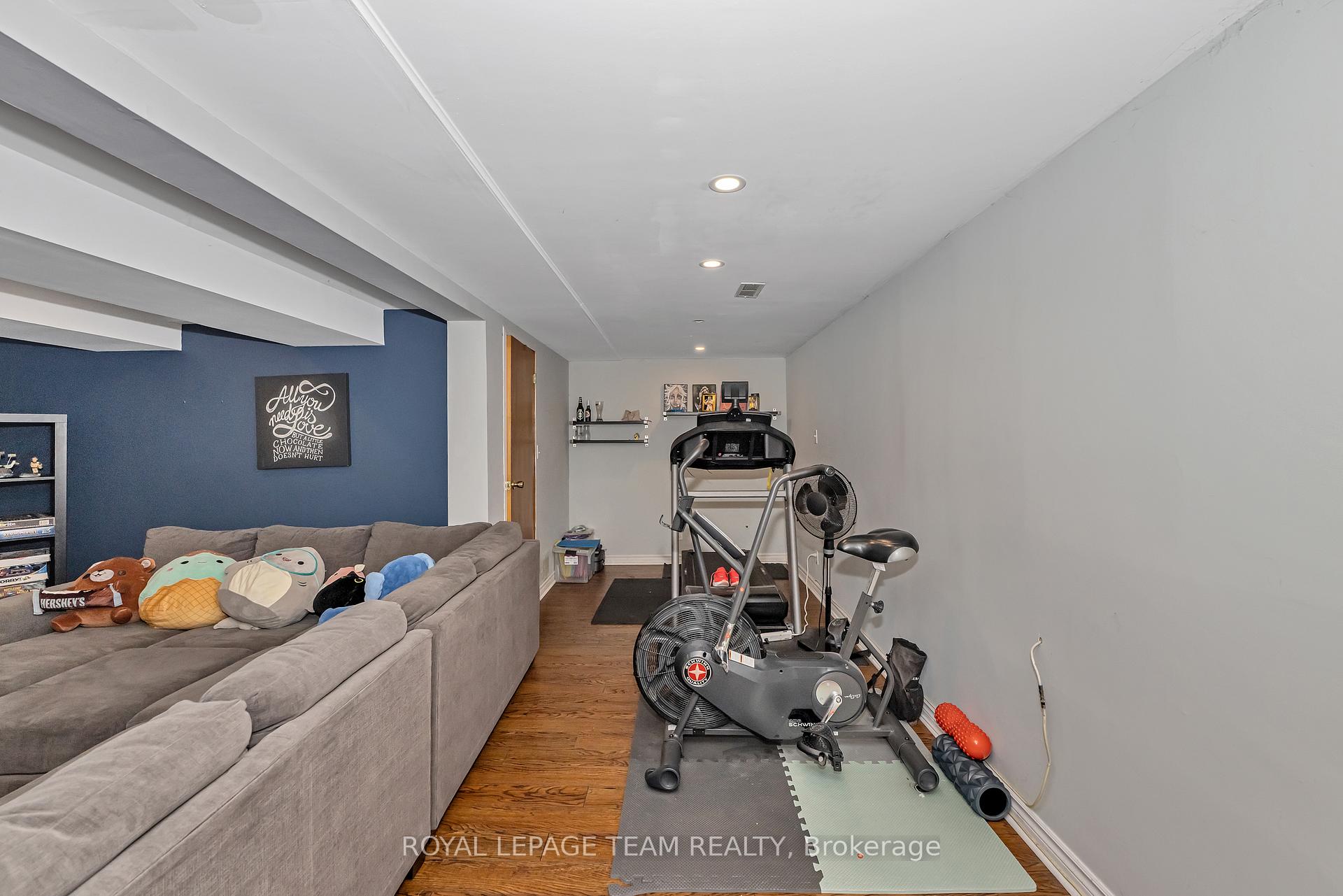 Photo 27 of 1397 Cedarcroft Crescent, Ottawa, Pineview — HOMEH