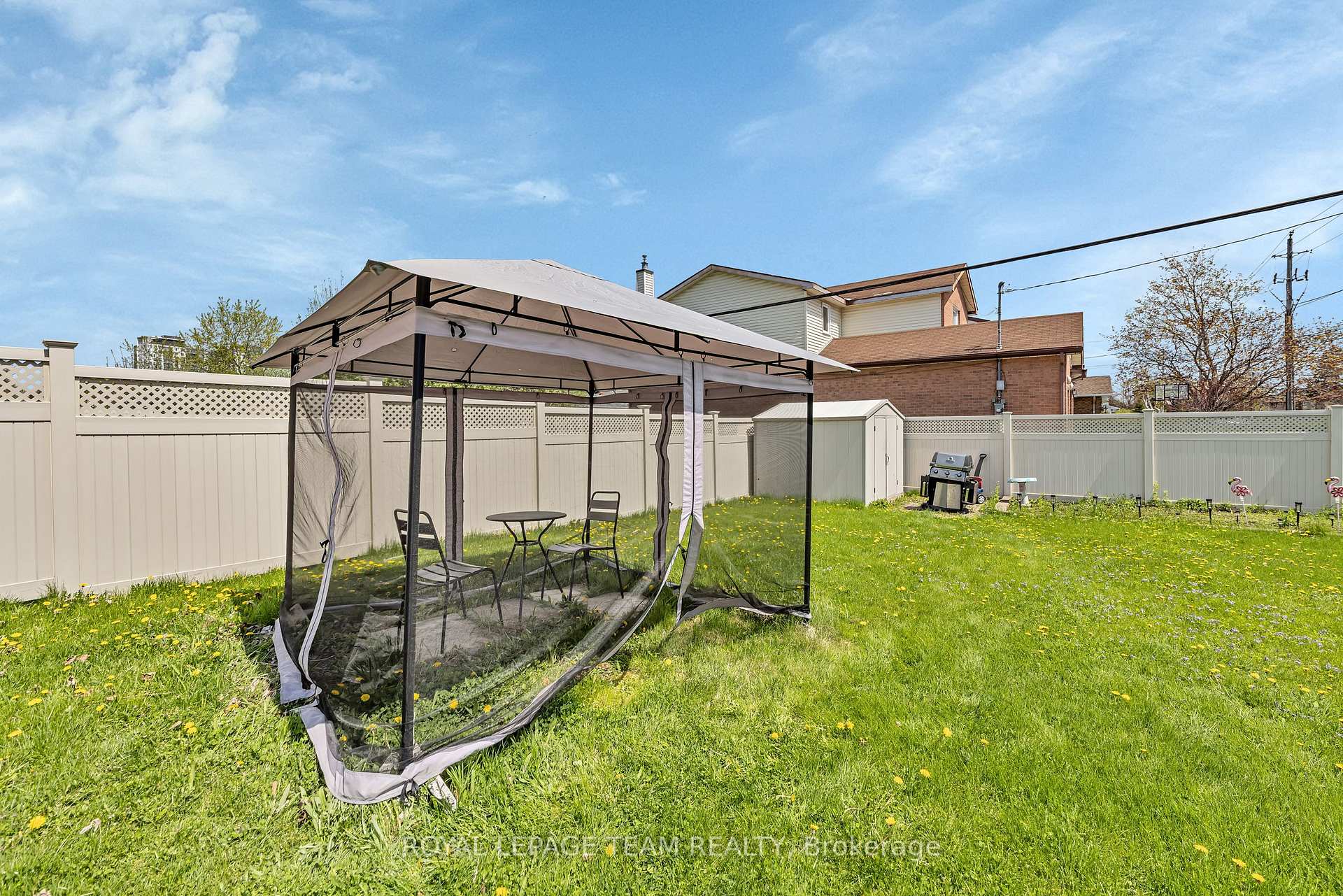 Photo 34 of 1397 Cedarcroft Crescent, Ottawa, Pineview — HOMEH