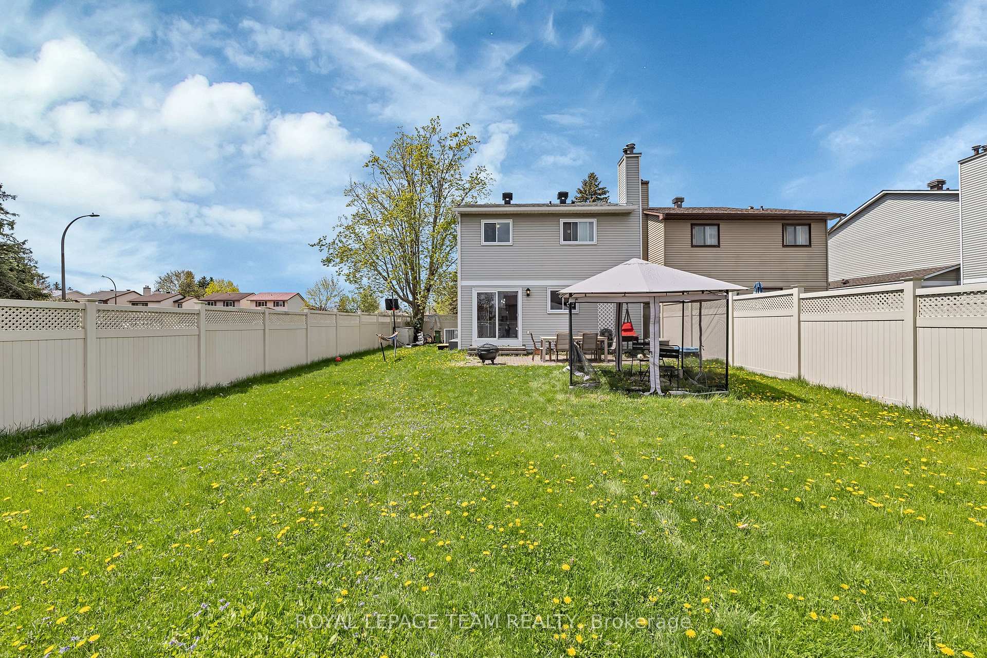 Photo 33 of 1397 Cedarcroft Crescent, Ottawa, Pineview — HOMEH