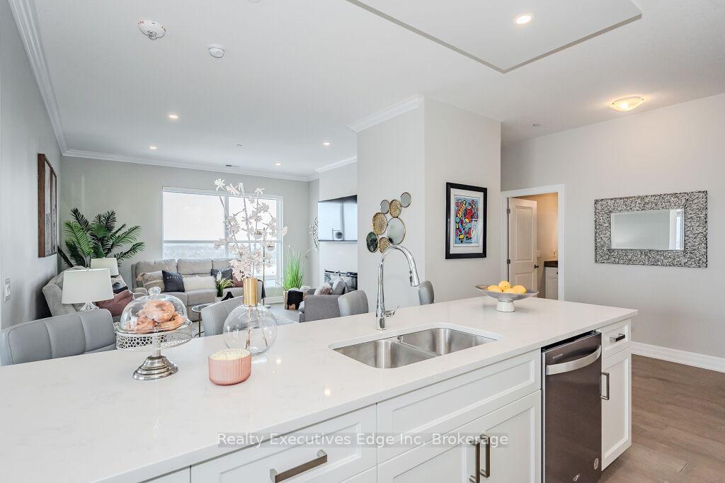 Photo 7 of Unit 1011, 1880 Gordon Street, Guelph, Pineridge/Westminster Woods — HOMEH